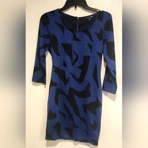 FOREVER 21 LARGE BLACK AND BLUE DRESS